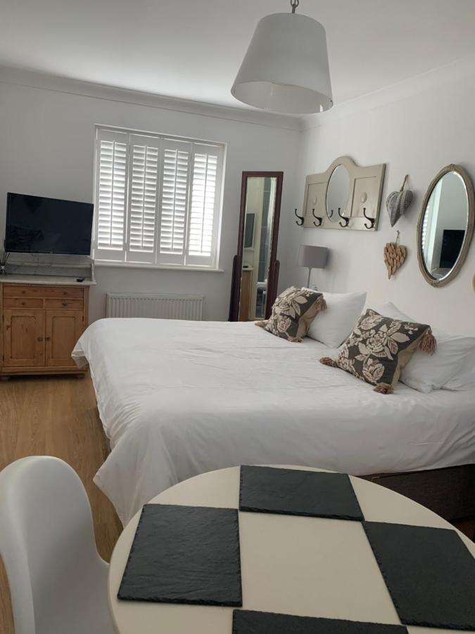 Harford En-Suite Rooms Lymington Exteriér fotografie